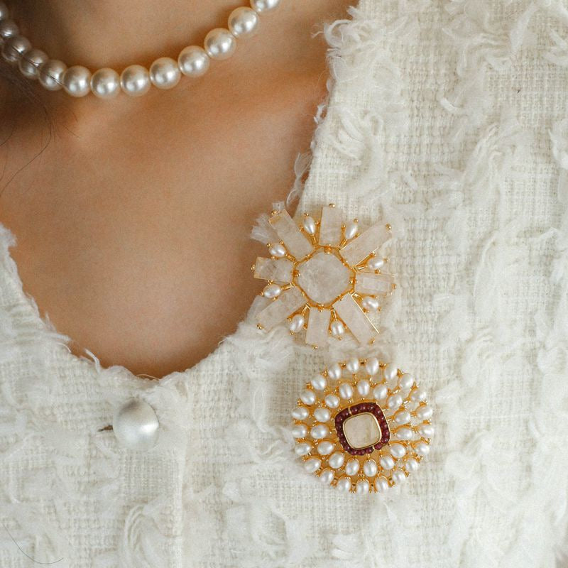 Vintage White Crystal & Baroque Pearl Brooch – Antique-Style White Crystal Brooch, Baroque Pearl Jewelry Gift