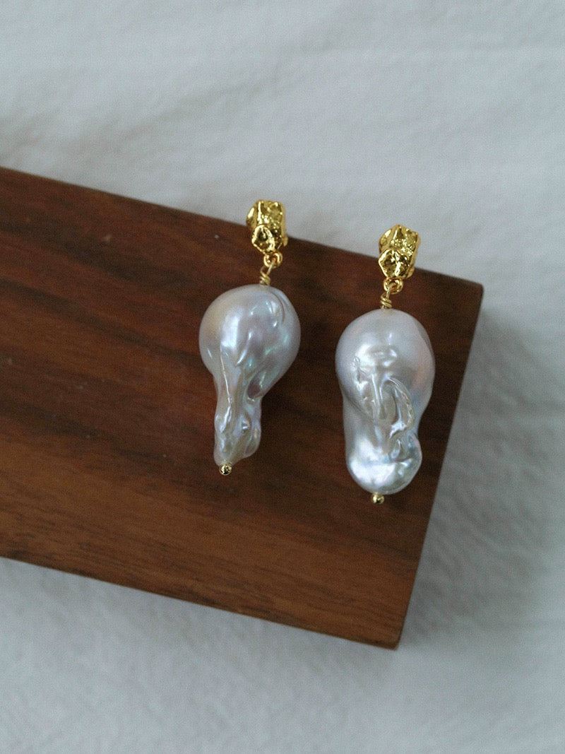 BJ012 Baroque Pearl Earrings | Forever in Bloom